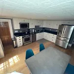 Steps From Capitol - Prime Suite With Top Location!